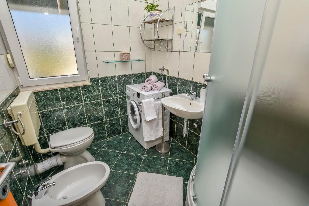 Apartments Anka 로고즈니차 외부 사진