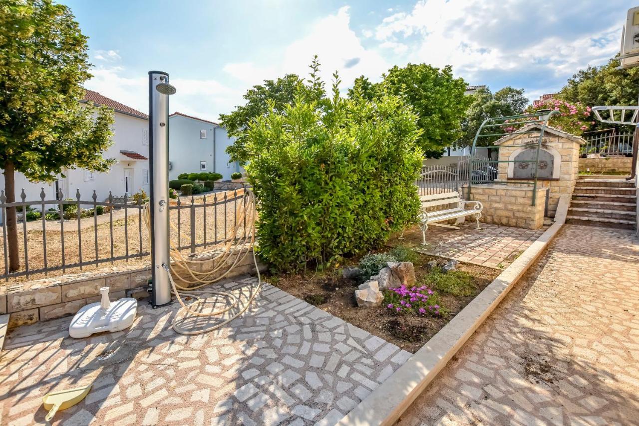 Apartments Anka 로고즈니차 외부 사진