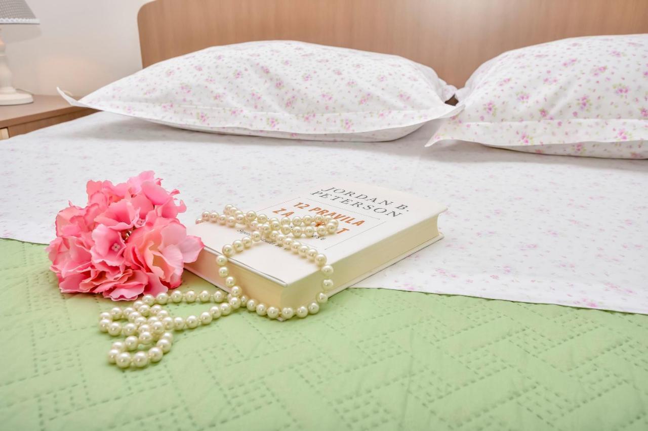 Apartments Anka 로고즈니차 외부 사진